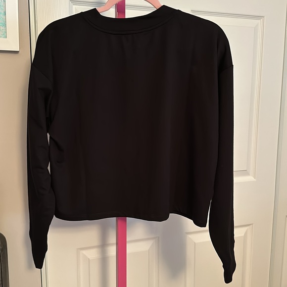 Michael Kors Crop tee Medium NWT - Picture 5 of 6